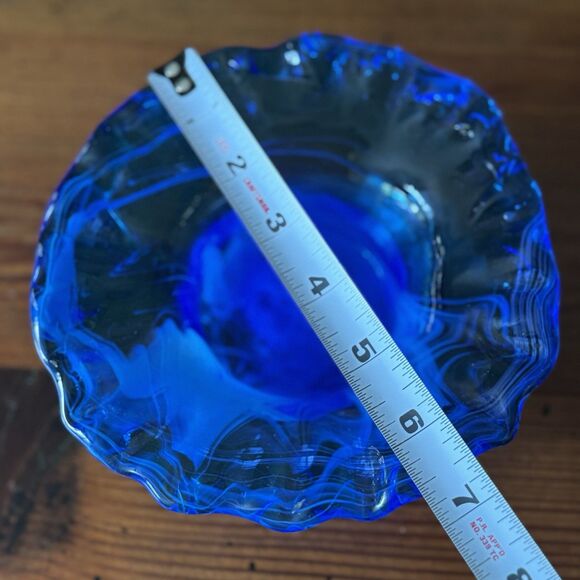 Stunning Hand Blown Blue Art Glass Bowl 6.75” Trinkets Treasures Light Catcher - Picture 8 of 10